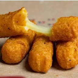 ناجت دجاج بالجبن